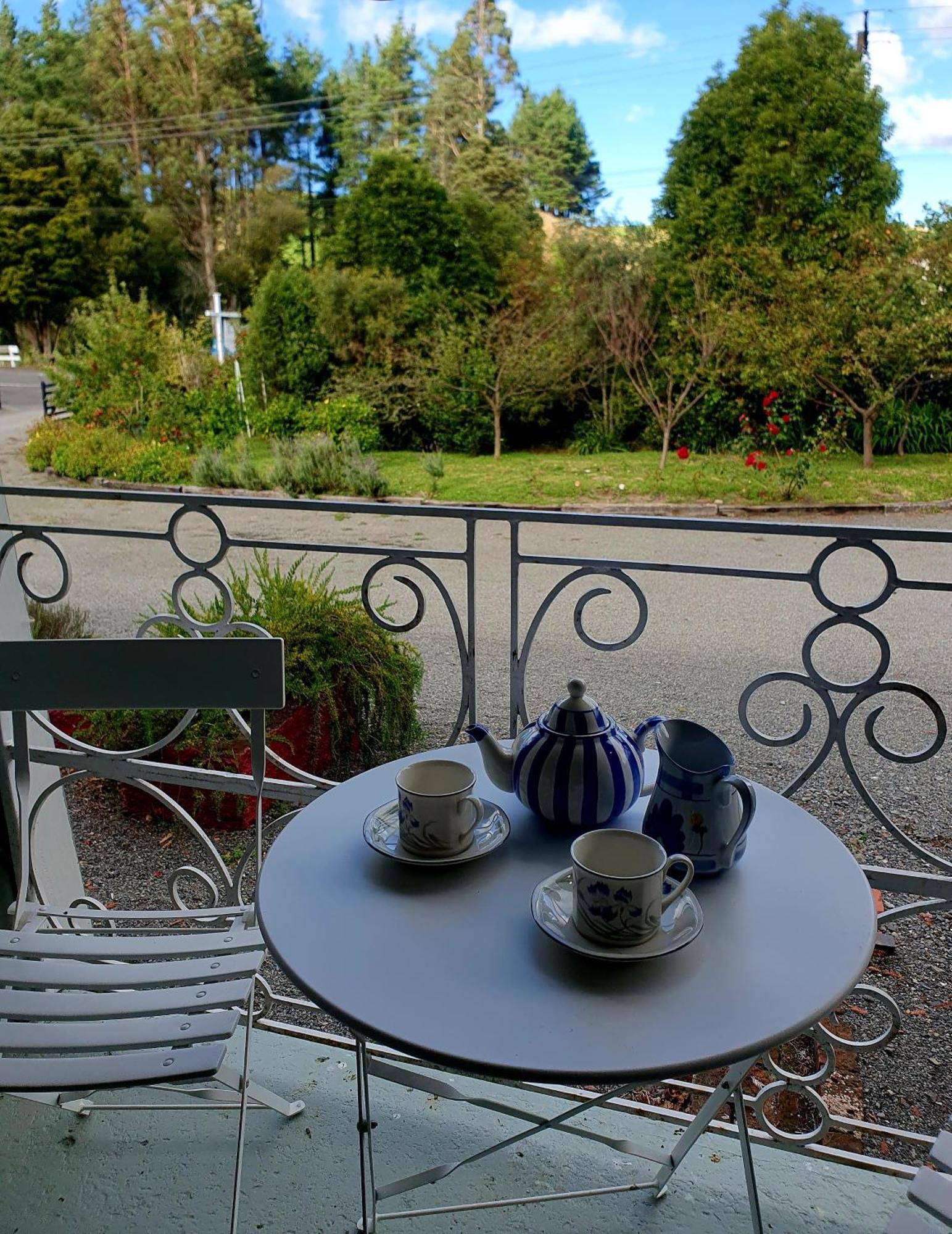 The Old Dairy Factory Bed and Breakfast Norsewood Exteriör bild